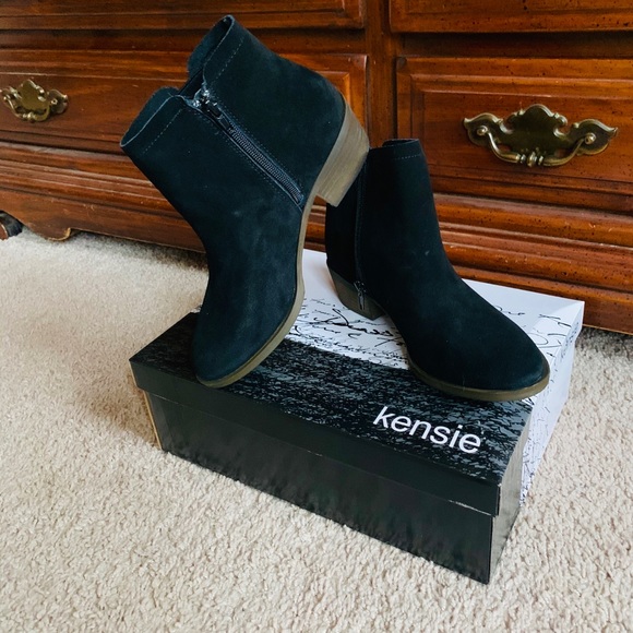 Suede Kenzie Brand Ankle Boots’ - Picture 7 of 7